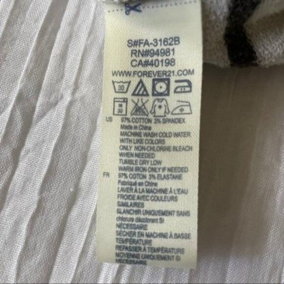 I love H81 Sweatshirt Women's Size Large Black & White Strips Large - Picture 5 of 5